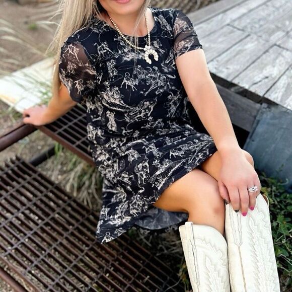 NEW WESTERN RODEO ROAD MESH DRESS - Picture 1 of 9